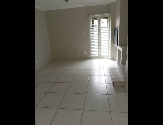 3 BEDROOM FREESTANDING TO LET IN NOORDRAND